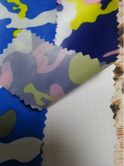 JS-DGAI  290T印花羽絨服面料  棉衣 迷彩面料 後面照